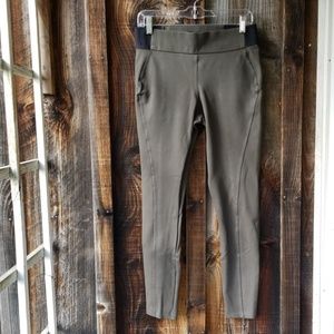 Simply Vera: Vera Wang Skinny Olive Green Leggings